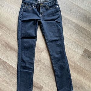 Women’s size 4, always skinny Gap jeans